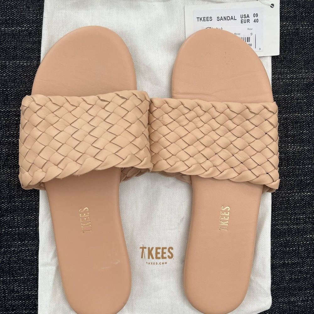 These Betty Slide Sandal Size 9
